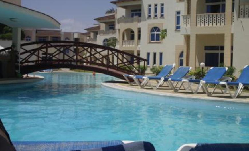 Pa Pweza Adamsville Beach Suites Resort