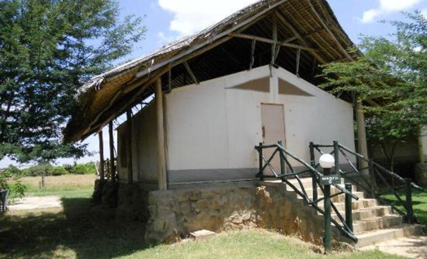 Manyatta Camp Lodge