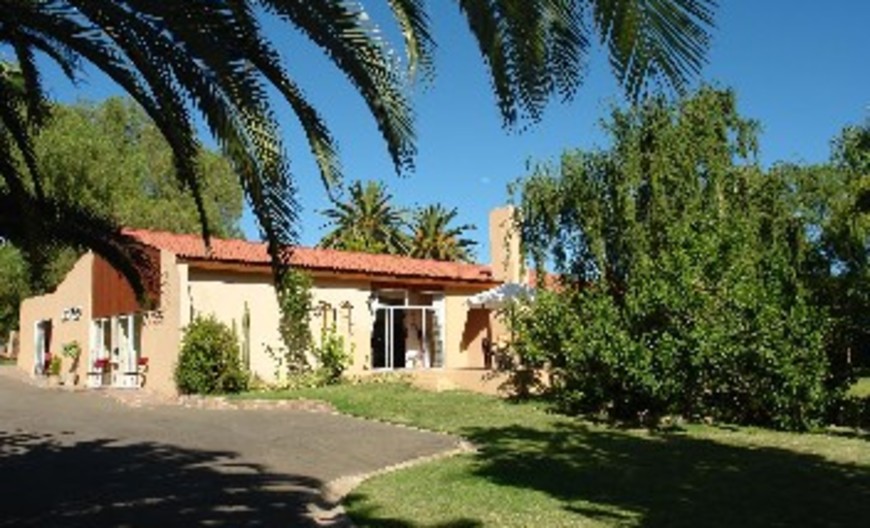 101 Oudtshoorn Holiday Accommodation Guest house