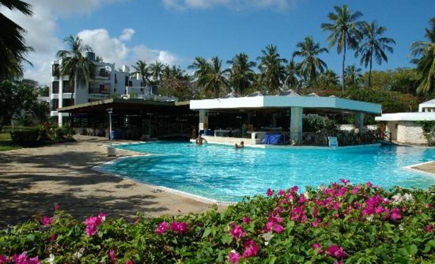 Le Soleil Beach Club Hotel