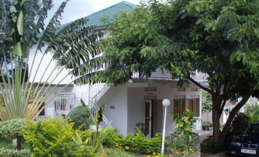 Rwenzori The Gardens Hotel Lodge